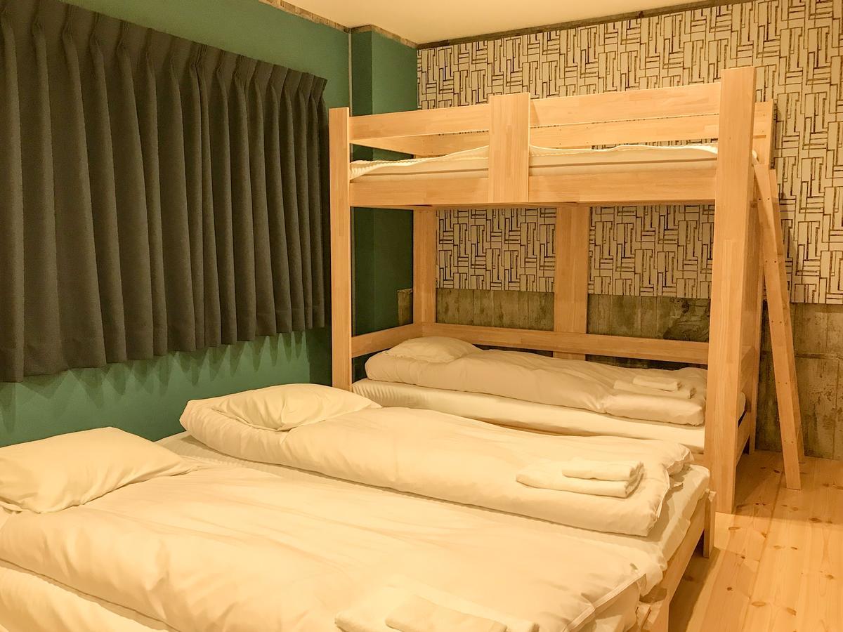 Konyamachi Guest House Kuku ทากามัตสึ ภายนอก รูปภาพ